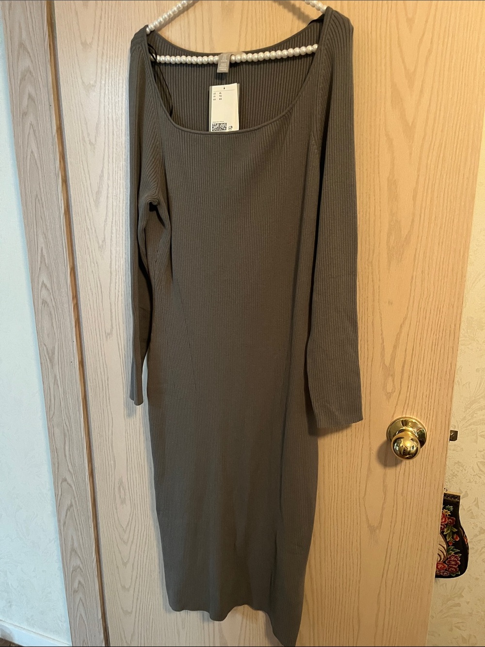 H&M Grey Ribbed Long Sleeve Midi Dress